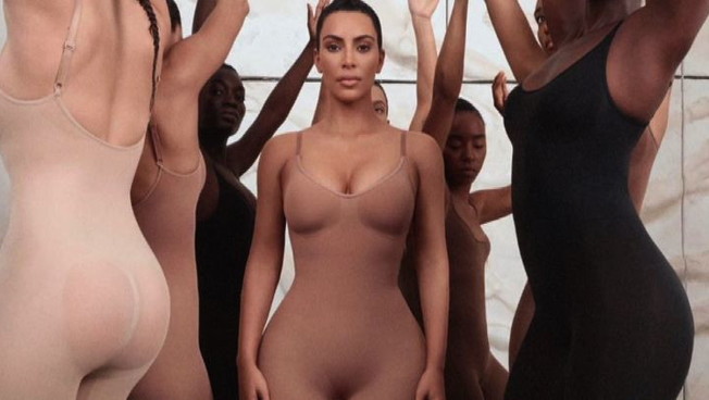 Kim Kardashian cambia nome alla sua linea di intimo 