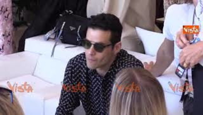 Il Freddie Mercury da Oscar, Rami Malek, con la fidanzata a Venezia