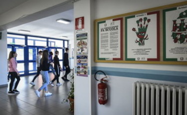 Scuola, definite le misure per il rientro a settembre