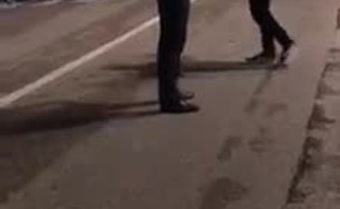 Cori, selfie e champagne. La movida anti-Covid del sindaco di Avellino