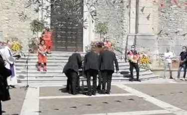 Gugliemo Mollicone, commozione ai funerali del papà di Serena