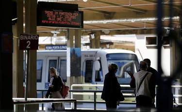 Via libera ai viaggi tra le regioni. Cosa si può fare e cosa no da mezzanotte