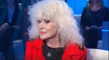 Donatella Rettore svela alla Cuccarini come ha superato la malattia