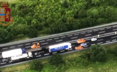 Incidente sull'A1 all'altezza di Arezzo: 4 morti di cui 2 bambini