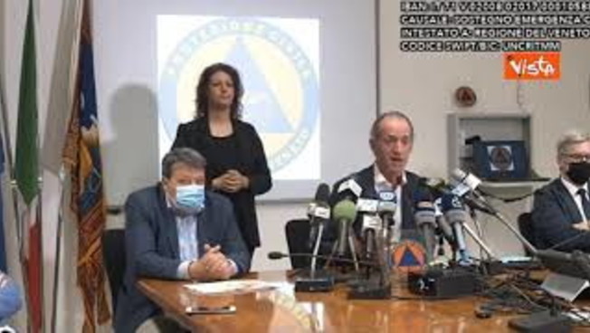 Ripresa scuola, Zaia: “No al plexiglass, linee guida vanno interpretate dalle regioni”