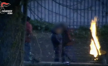 Vendevano droga negli orti di San Basilio. Blitz contro gli spacciatori