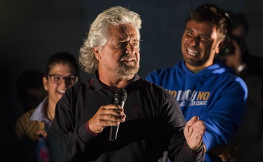 Di Battista-Grillo, ora è guerra totale: Beppe non è d'accordo con me? Amen