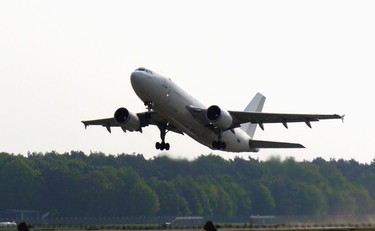 Voucher al posto dei rimborsi, procedimenti contro Alitalia e Volotea