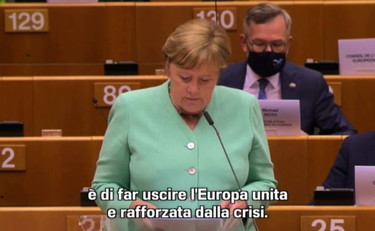 Merkel a Bruxelles chiede accordo su Recovery Plan entro l'estate