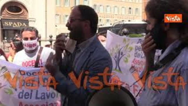 Fioramonti: “Quando Azzolina era sottosegretaria provava a far naufragare accordi con precari”