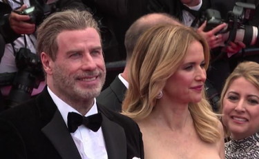 È morta Kelly Preston, attrice e moglie di John Travolta