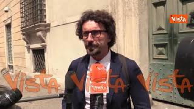 Toninelli: “Benetton finanziavano tutti, ci siamo levati di torno la peggiore famiglia industriali”