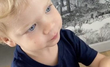 Chiara Ferragni interroga Leone. Le risposte sono tutte da ridere