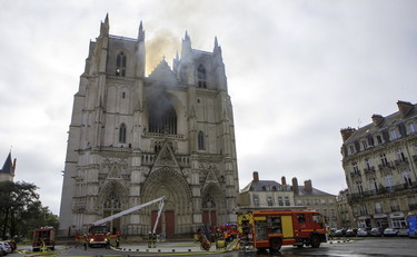 Rogo cattedrale di Nantes, fermato un sospetto