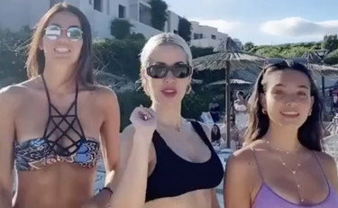 Elisabetta Gregoraci e Baby K che fisico. Il tormentone si balla così