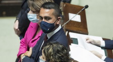 La sceneggiata del governo sui migranti. Così imbrogliano gli italiani