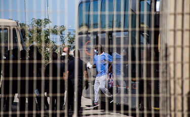 Il governo allo sbando sull'immigrazione