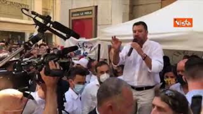 Salvini ai contestatori: 