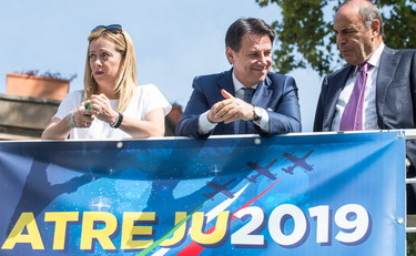 La sfida di Meloni a Pd e M5s: Ora chiedete il processo per Conte