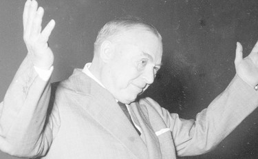 Guglielmo Giannini durante un comizio