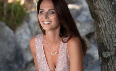 Moser-Safroncik, lui sbotta e l'attrice smentisce: perché è una fake news