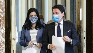Conte si gioca tutto sulla riapertura delle scuole e commissaria la Azzolina