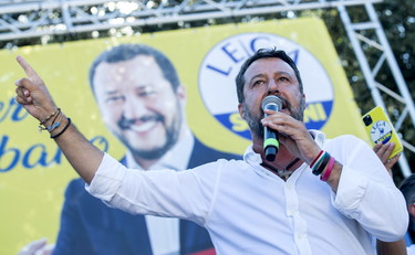 Salvini: ci manca lo Spallanzani a chiedere più clandestini