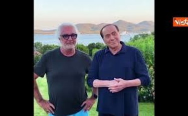 Flavio Briatore e il Cav in Sardegna. Eccoli prima del tampone