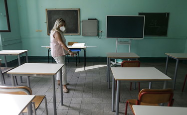 Primo contagio in una scuola di Roma. Isolati 60 studenti