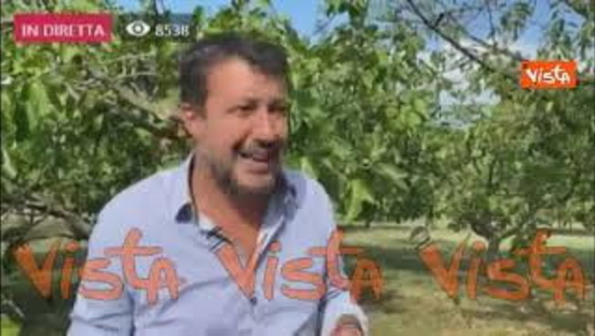 Salvini dopo l'aggressione subita a Pontassieve: 