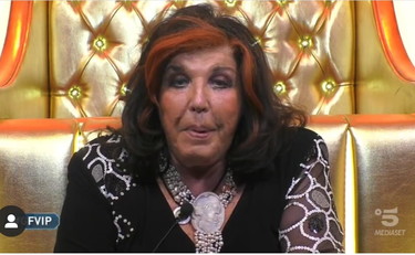 Furiosa per il nudo integrale. Patrizia de Blanck sbotta contro il GfVip