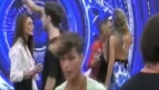 Myriam Catania e Guendalina Goria, guardate qua: al GF Vip scappa il bacio