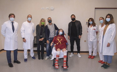 Totti visita la ragazza uscita dal coma con la sua voce