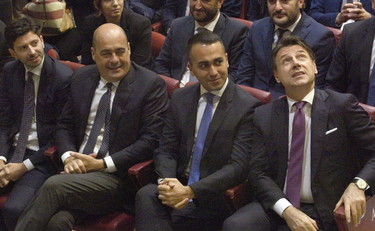 I dittatori del virus. Ma se tutto questo l'avesse fatto il centrodestra?