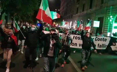 Commercianti in piazza a Roma al grido: 