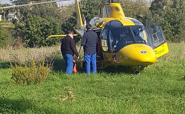 Corsa in eliambulanza per salvare il neonato. Panico ad Ardea