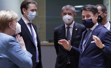 L'Italia di Giuseppi è sempre più isolata. E il Quirinale perde la pazienza