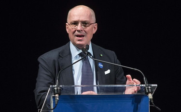 Ora Ricciardi la smetta di fare la solita confusione