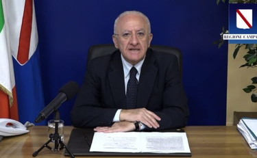 Natale, De Luca vieta spostamenti tra piccoli Comuni in Campania