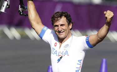 Zanardi vede e sente. Ecco come sta il campione
