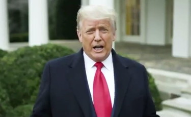 Elezioni rubate ma andate casa. Trump getta altra benzina sul fuoco