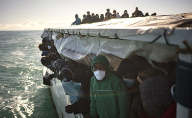 Open Arms, perché il comandante della nave rifiutò Spagna e Malta?