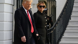 Lo hanno notato tutti. L'ultimo sfregio di Melania Trump: mai fotografata così