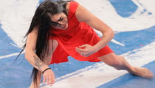 La fine che faremo. Celentano-Cuccarini, lite per la ballerina Rosa