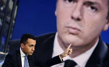 Il Movimento 5 Stelle attacca Renzi: Non è interessato al bene degli italiani