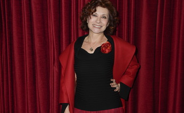 Ecco perché l'hanno cacciata dalla Rai. Alda D'Eusanio manda in tilt il GfVip