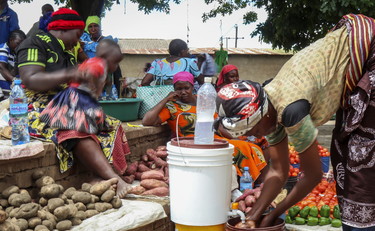 Frullati di zenzero contro il Covid. Che fa la Tanzania