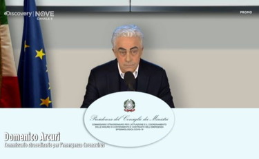 Crozza imita il commissario straordinario Domenico Arcuri