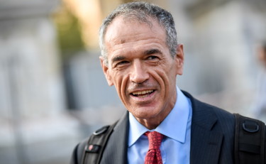 Non può fare due lavori così impegnativi. Il siluro di Cottarelli su Arcuri