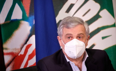 Piano vaccini, Bertolaso coordinatore. Ecco la proposta di Forza Italia